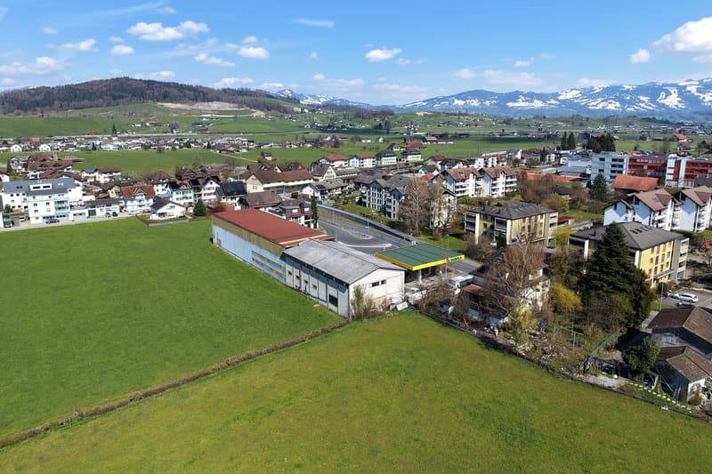 Land with great potential – near train station, in the green with a far-reaching view (13)