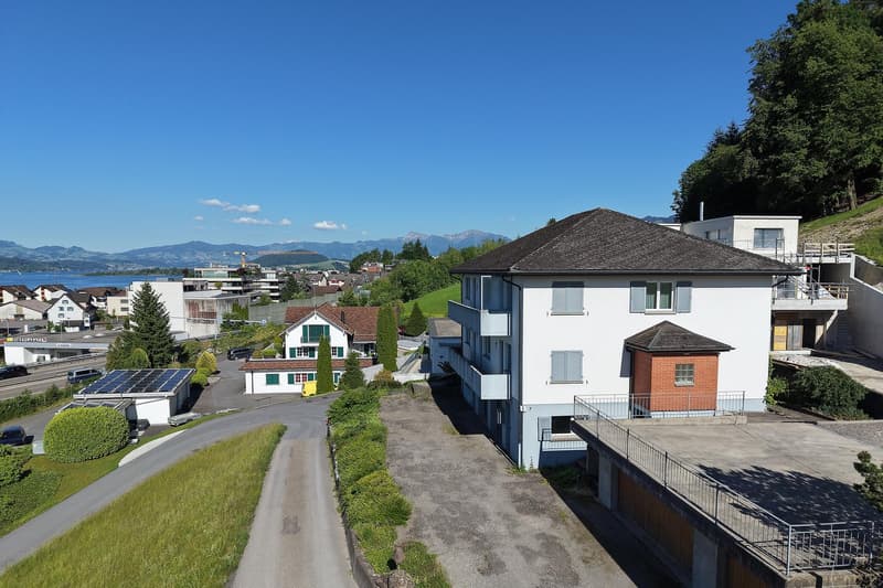 Maison à deux familles – situation surélevée, vue lointaine, vue sur le lac (18)