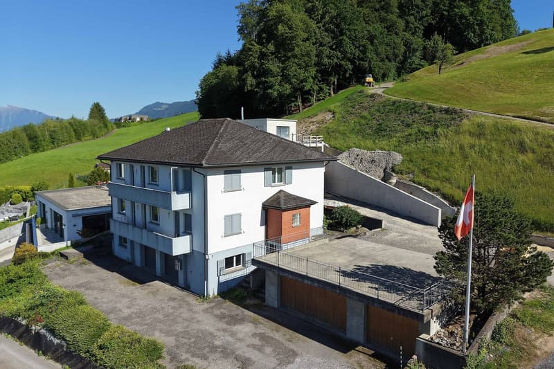 Maison à deux familles – situation surélevée, vue lointaine, vue sur le lac (1)