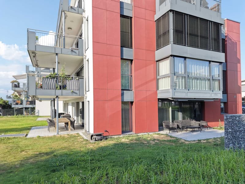 Grosse, exklusive 5.5 Zimmer-Gartenwohnung mit viel Umschwung (10)