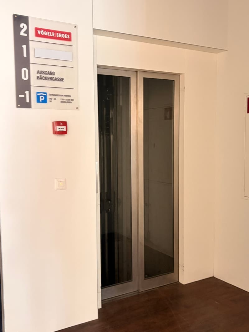 Top sales area in prime location – Bahnhofstrasse Buchs SG (approx. 1'264 m²) (19)