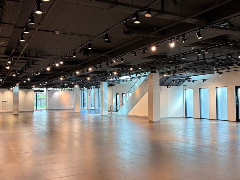 Top sales area in prime location – Bahnhofstrasse Buchs SG (approx. 1'264 m²) (12)