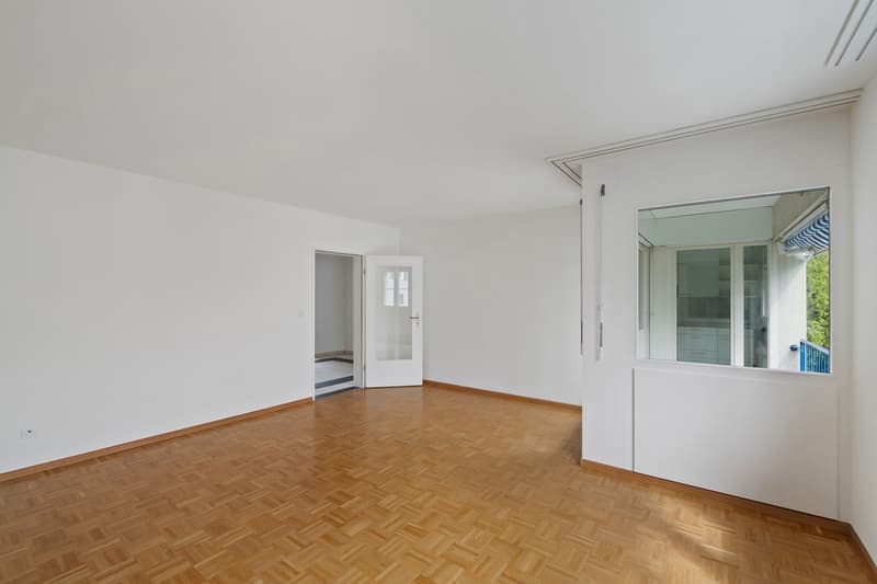 Appartement moderne 3.5 pièces avec balcon à Arlesheim (3)