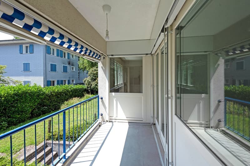 Appartement moderne 3.5 pièces avec balcon à Arlesheim (10)