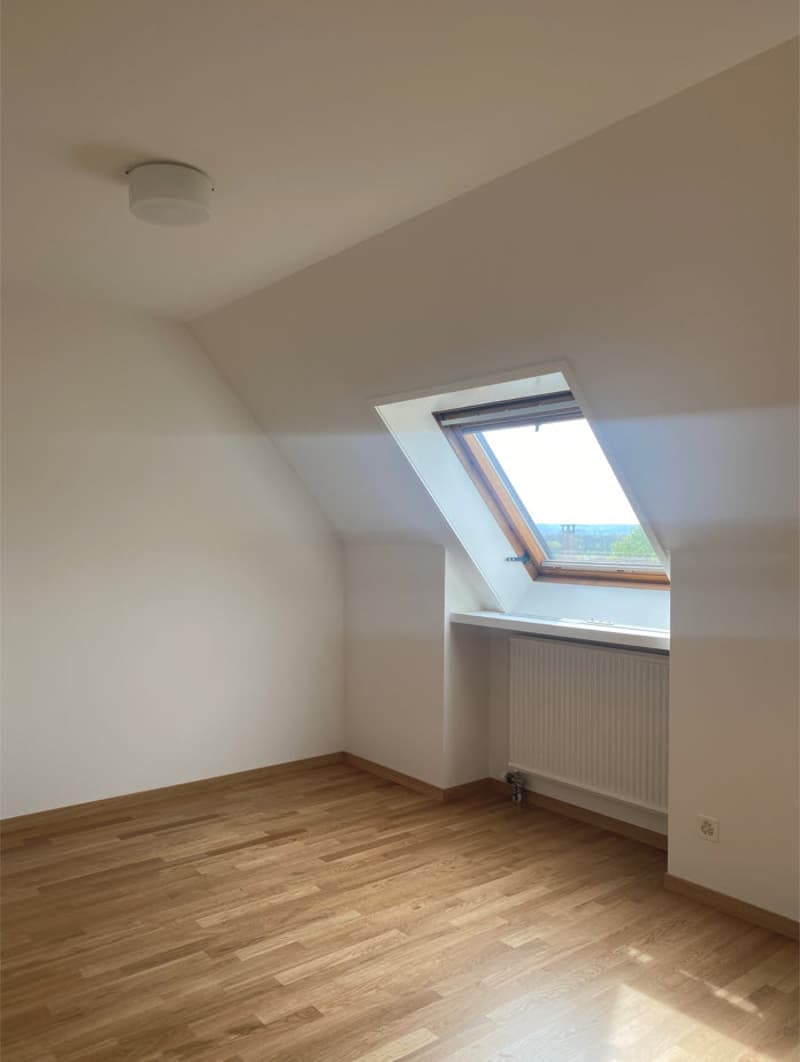 Ampio appartamento di 4.5 locali con balcone a Riehen (7)