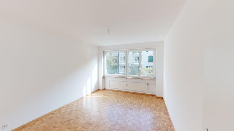 Appartamento 3.5 locali ristrutturato di alta qualità con vista sul verde (7)