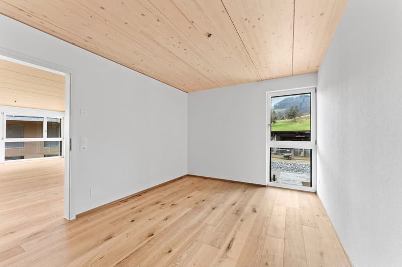 Modern 4.5-room new apartment with balcony in Mühlethurnen (5)
