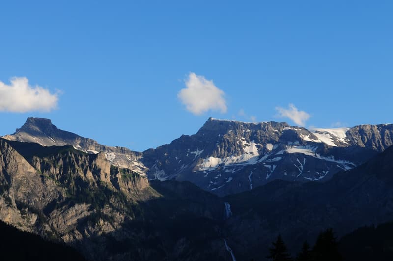 Charmant appartement de 3 pièces avec panorama alpin à Adelboden (1)
