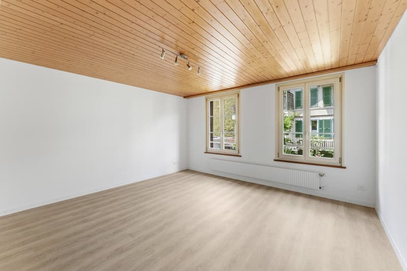 Charming 2-room old building apartment on the high ground floor in Oberdiessbach (4)