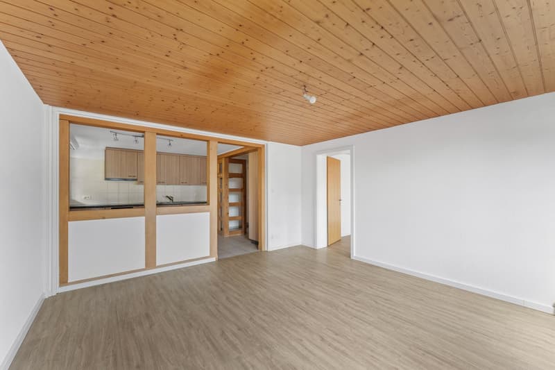 Charmante 5-Zimmer-Altbauwohnung in Oberdiessbach – ab sofort verfügbar (5)