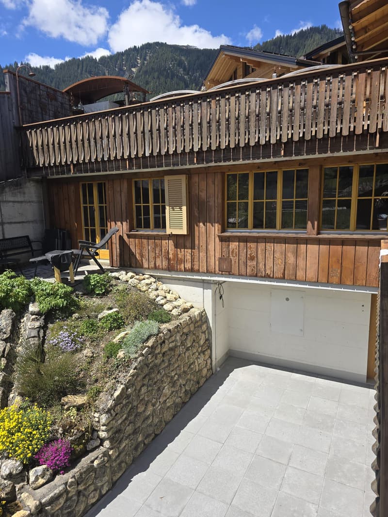 Sunny 5.5-room holiday apartment with fireplace in Adelboden (2)