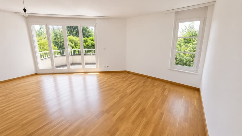 Spacious 8-room single-family house with annex and garage in a quiet location in Gümligen (12)