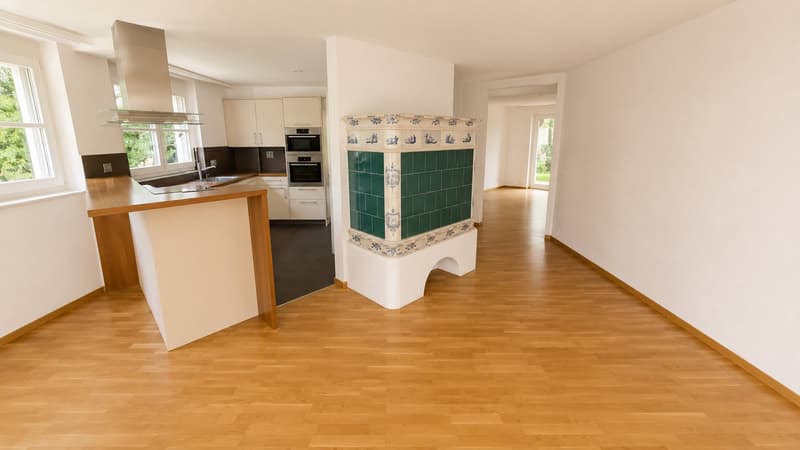 Spacious 8-room single-family house with annex and garage in a quiet location in Gümligen (6)