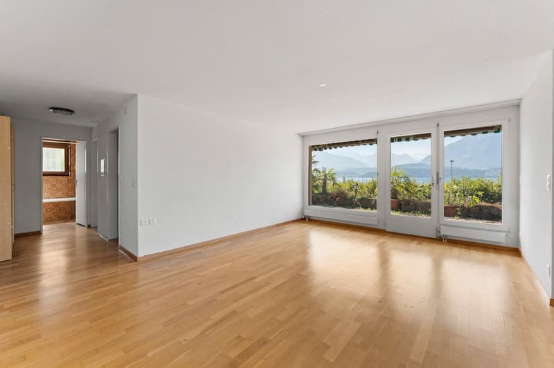 Charmante 3.5-Zimmer-Terrassenwohnung mit traumhaftem Seepanorama in Oberhofen am Thunersee (3)