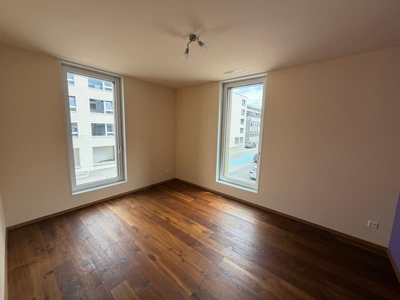 Moderne 4.5-Zimmerwohnung an zentraler Lage in Thun (5)