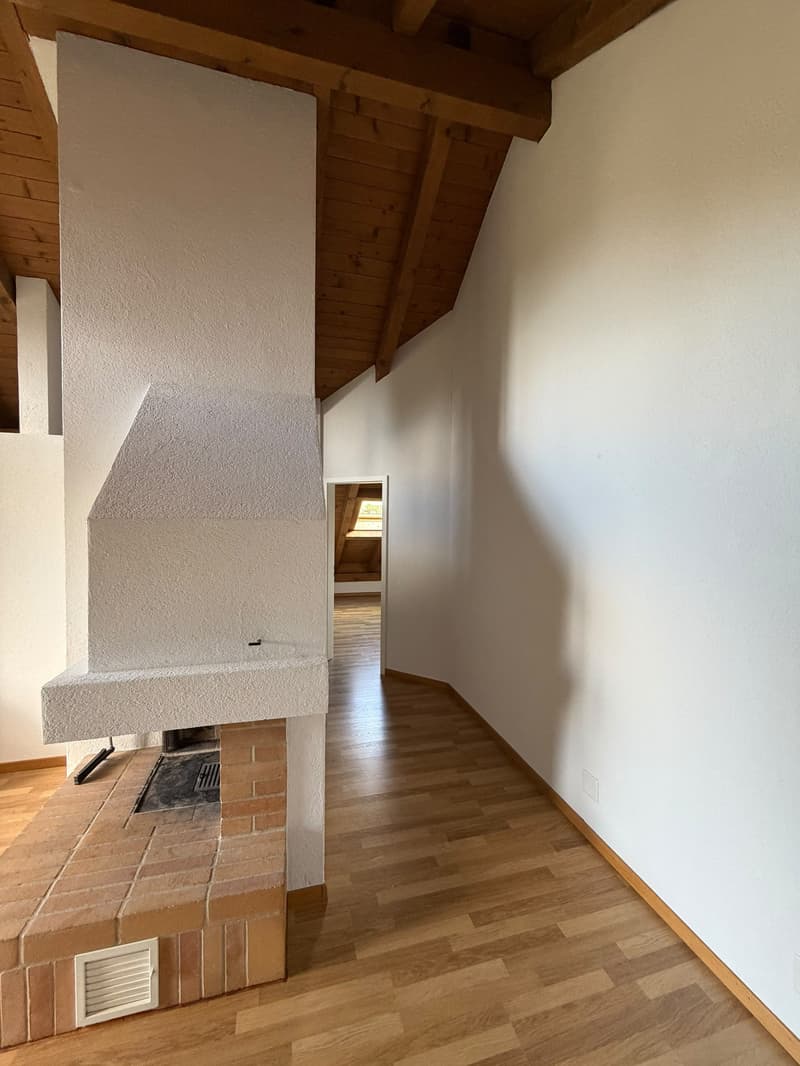 Charmante 3-Zimmer-Dachwohnung mit Kamin in Gümligen (6)