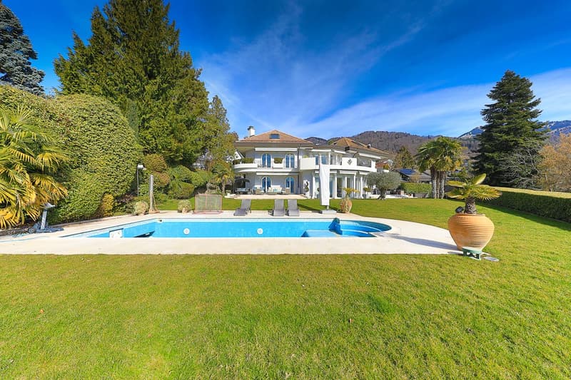 Magnificent detached villa with breathtaking views on the heights of Montreux (2)