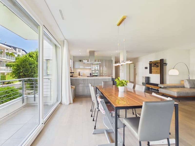 Bright 4.5-Room Minergie Apartment with Winter Garden and Balcony (3)