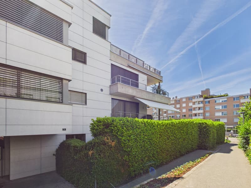Bright 4.5-Room Minergie Apartment with Winter Garden and Balcony (15)
