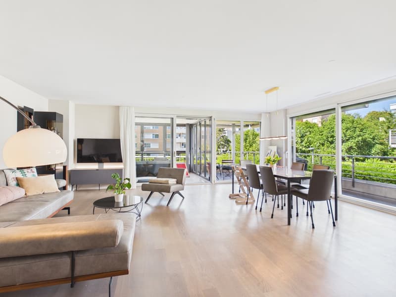 Bright 4.5-Room Minergie Apartment with Winter Garden and Balcony (1)