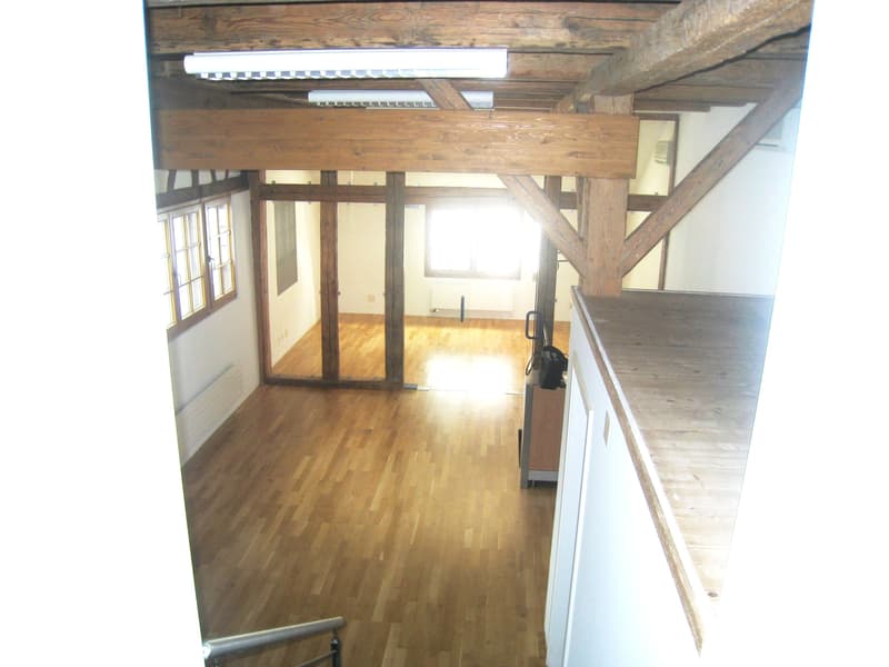 Casa angolare di 4,5 locali con 272 m² di studio/ufficio a Eschlikon (13)