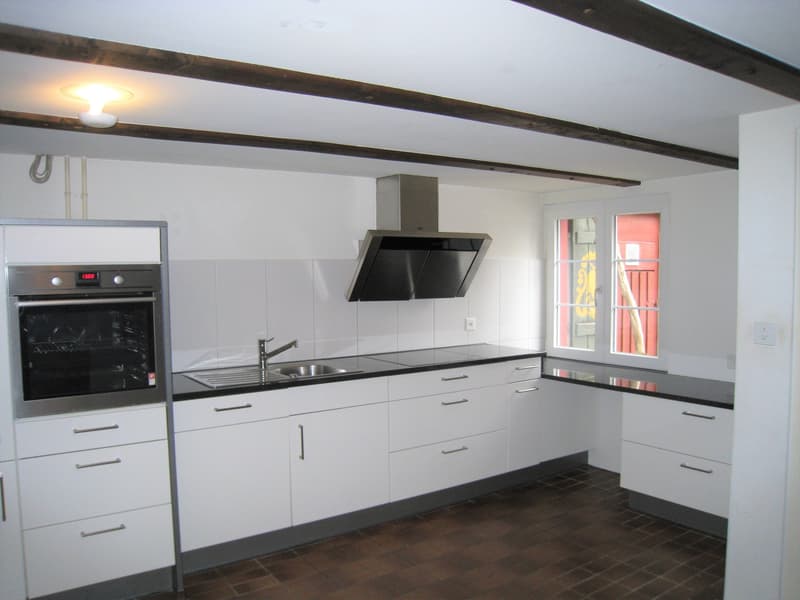Casa angolare di 4,5 locali con 272 m² di studio/ufficio a Eschlikon (5)