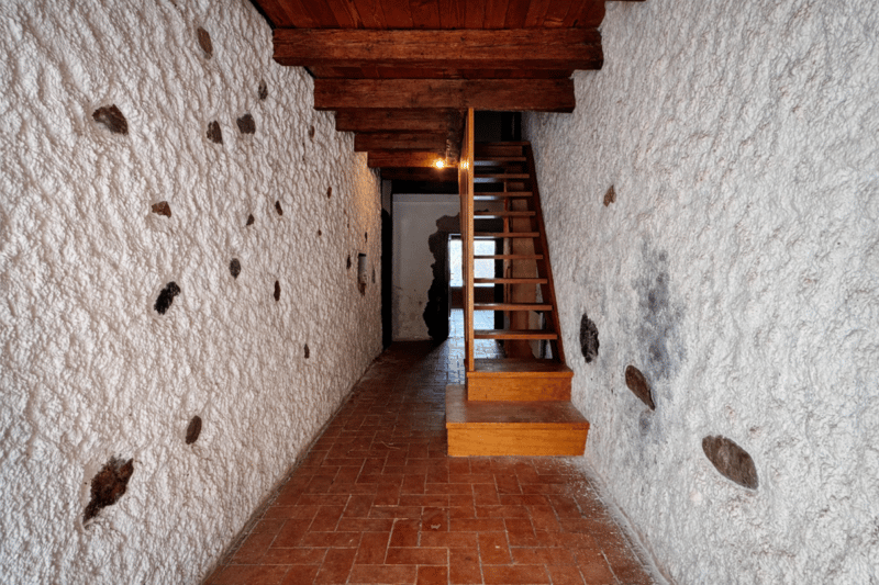Maison villageoise à rénover - Fort potentiel (7)