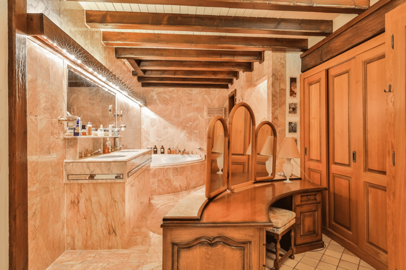 Charmante maison villageoise historique aux volumes généreux (8)