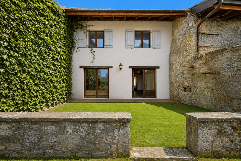 Immobilienensemble zur Renovierung (6)