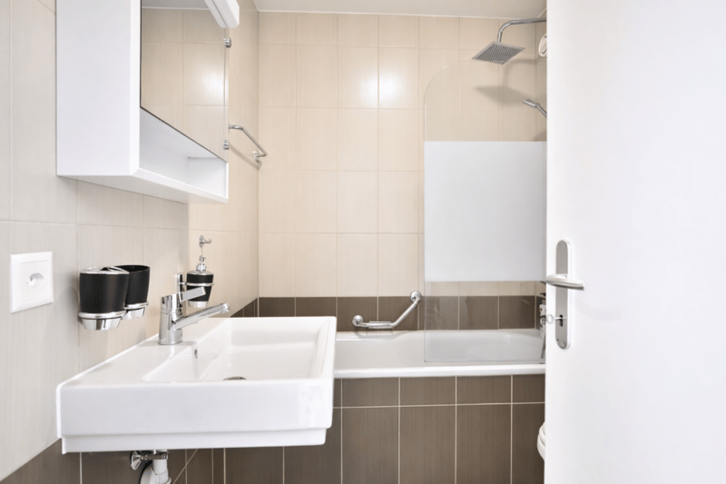 Appartement traversant dans un immeuble récent à Châtelaine - Proche des transports et commodités (5)