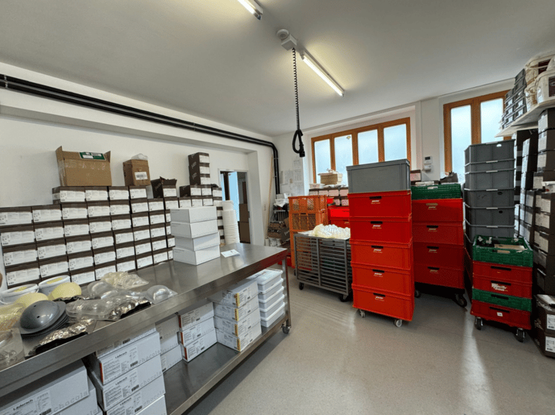 Locaux Commerciaux Modernes à Chêne-Bourg à vendre pour investisseur (7)