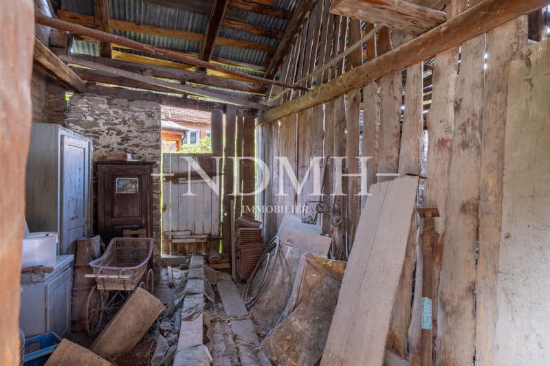 A rare opportunity in the heart of Chalais - plot of 606 m² (10)