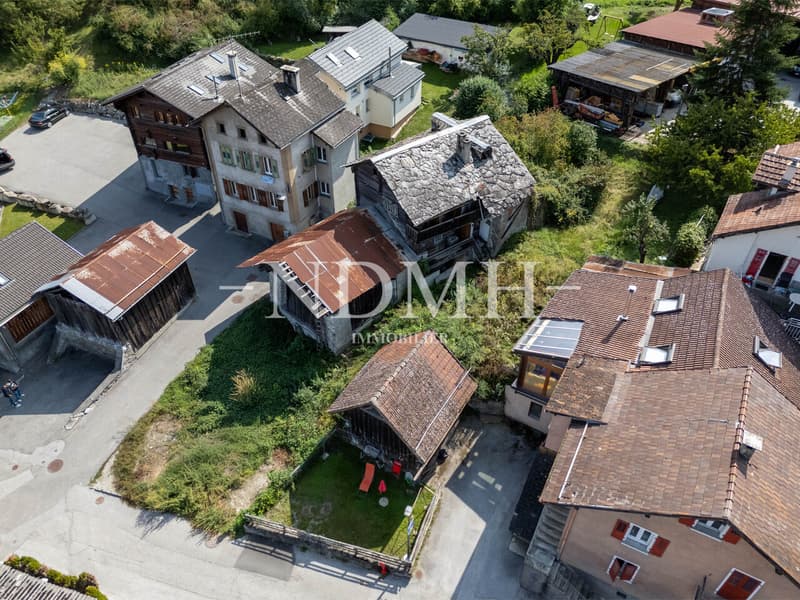 A rare opportunity in the heart of Chalais - plot of 606 m² (3)