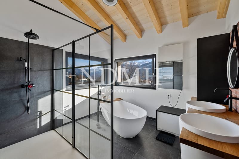 Prestige villa with absolutely unique panoramic views (9)