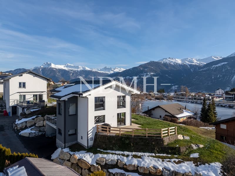 Prestige villa with absolutely unique panoramic views (12)