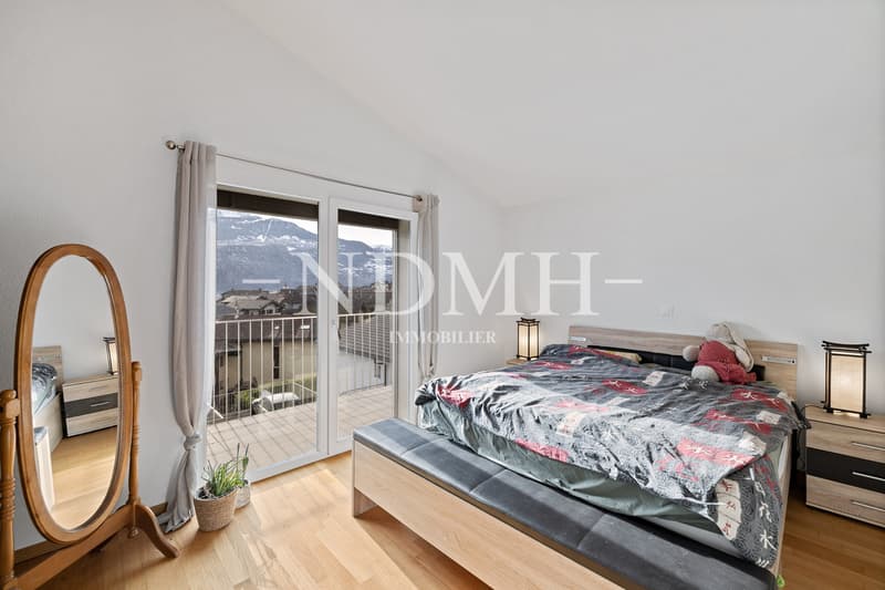 Spacious individual villa with large garden (5)