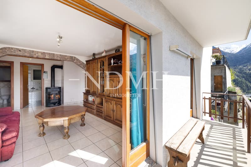 Splendid apartment with breathtaking view of the Rhône Valley (9)