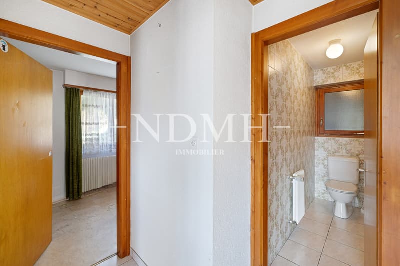 Splendid apartment with breathtaking view of the Rhône Valley (8)