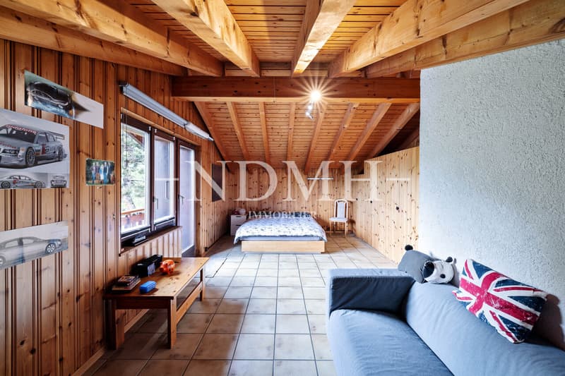 Spacious villa with generous volumes, garage and workshop of 137 m² (11)