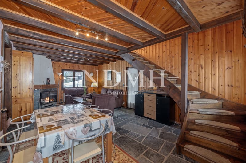 Character chalet with panoramic views (2)
