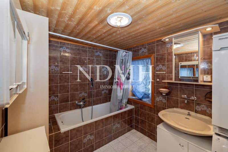 Character chalet with panoramic views (13)