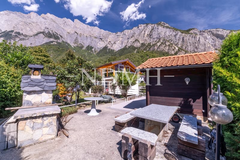 Grande villa avec deux appartements indépendants (11)