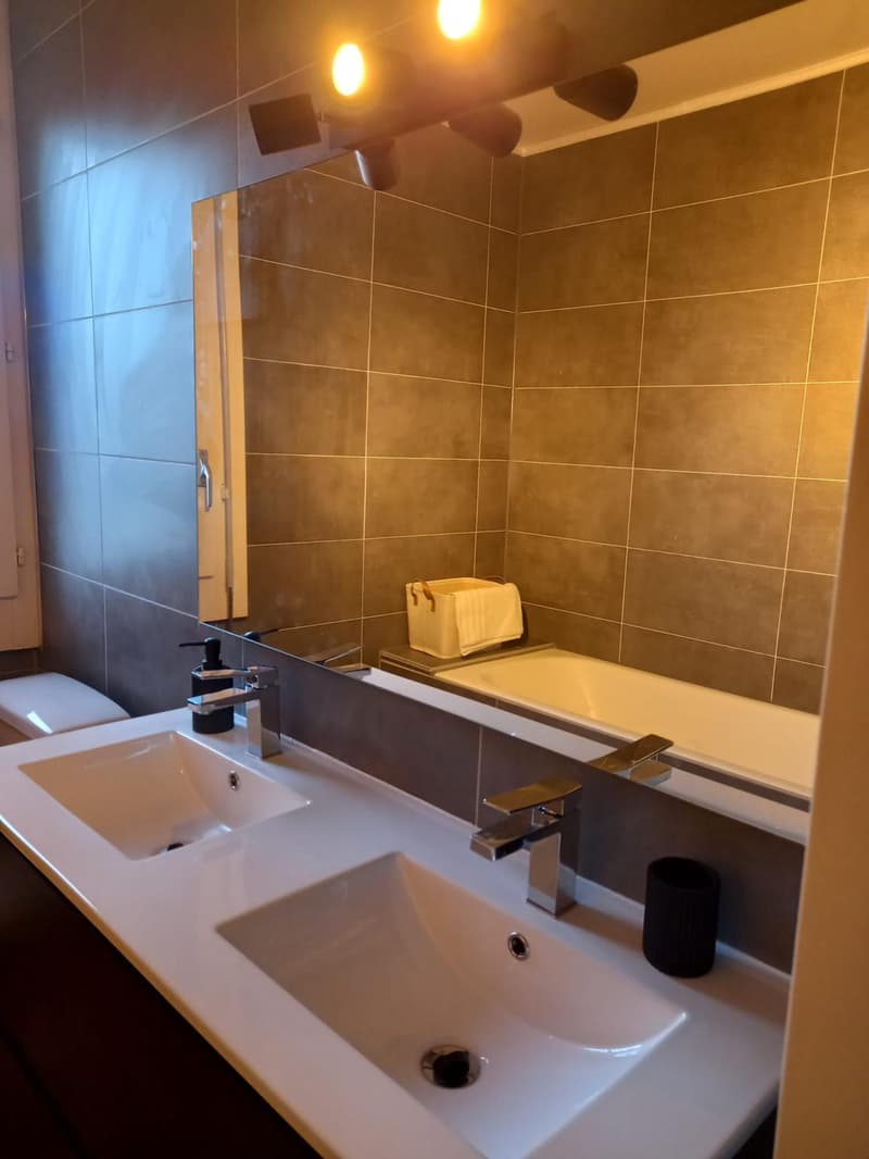 Spacieux appartement de 6 pièces avec une vue panoramique sur le Jura (5)