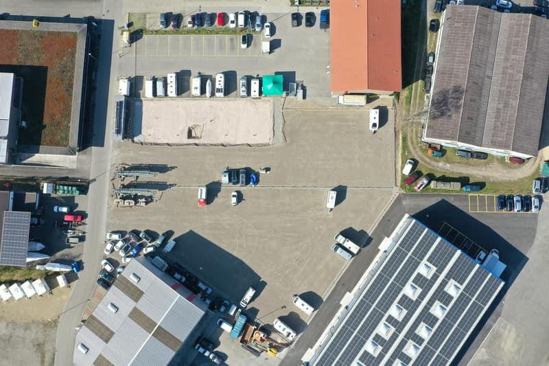 Parking space for motorhomes, campers, and caravans between Schaffhausen and Diessenhofen (3)