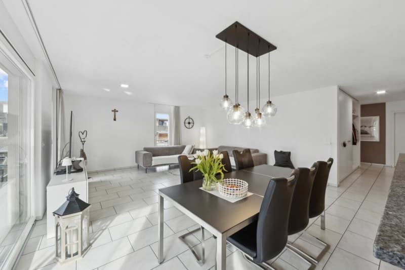 Well-maintained 4.5 room apartment (3)