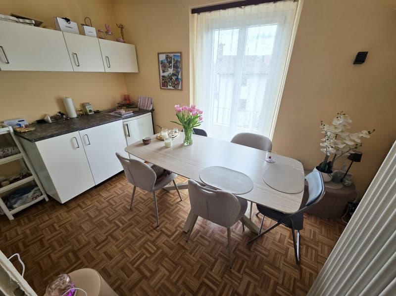 Casa plurifamiliare con 3 parti (3)