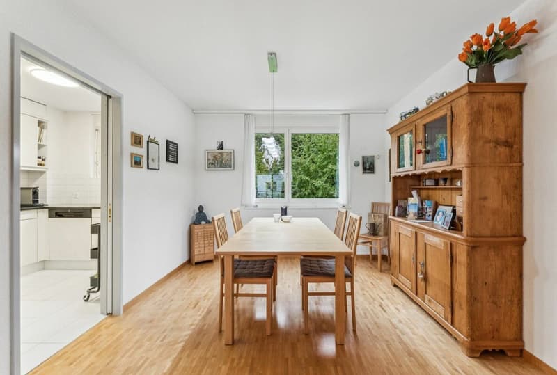 sehr gepflegte 4.5 Zimmer-Wohnung (3)