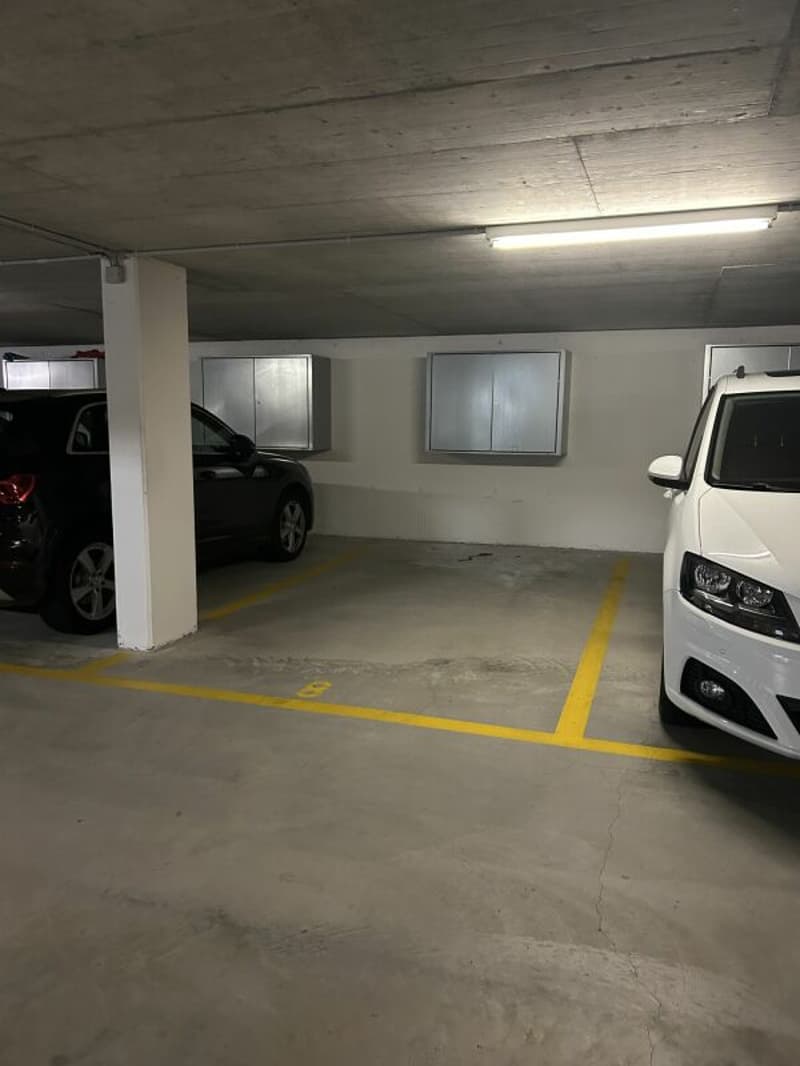 POSTI AUTO A WÜRENLOS IN AFFITTO (3)
