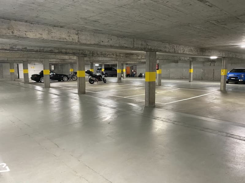 Parcheggi nell'edificio Hinzihöfli a Grenchen in affitto (3)