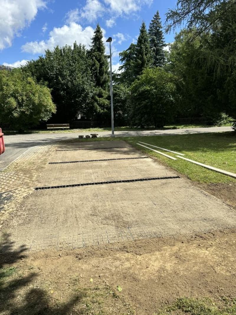 Parcheggi esterni a Grenchen in affitto (3)